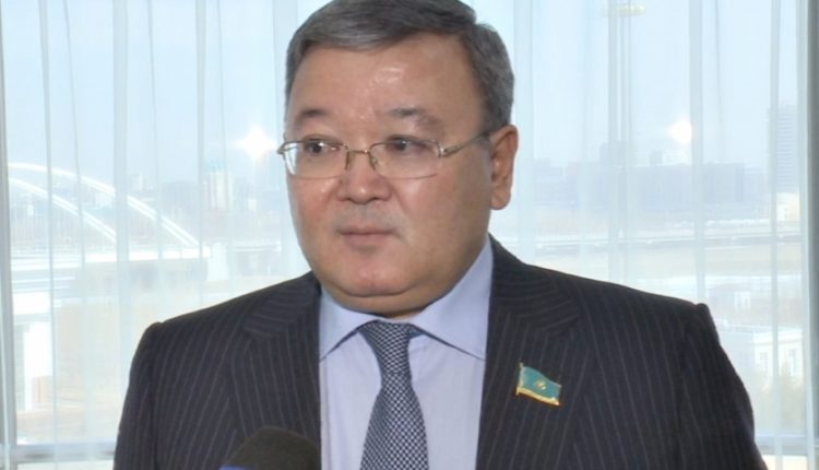 А.Бейсенбаев, Сенат депутаты:  ЖОО бітірген түлектер жұмысқа тұра алмайды