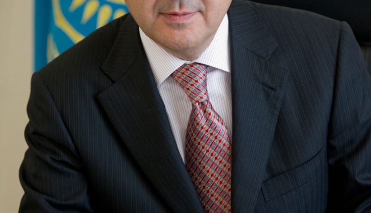Б.САҒЫНТАЕВ,  ҚР Премьер-Министрi:   Не экономикада өсім жоқ…
