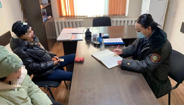 Шымкенттік полицейлер зорлық-зомбылықтың алдын алу мақсатында кездесулерді жалғастыруда