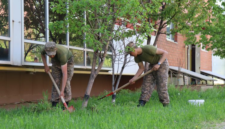 Шымкенттік әскери қызметшілер акцияны қолдады